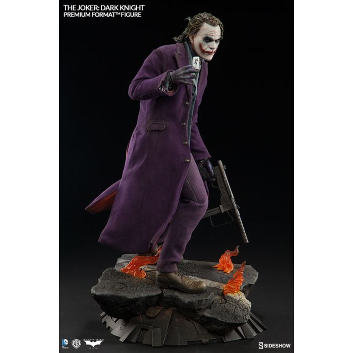 Batman: The Dark Knight - The Joker Premium Format Statue/Figure