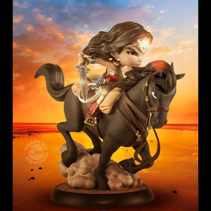 DC Comics: Wonder Woman Movie - Wonder Woman Q-Figure 