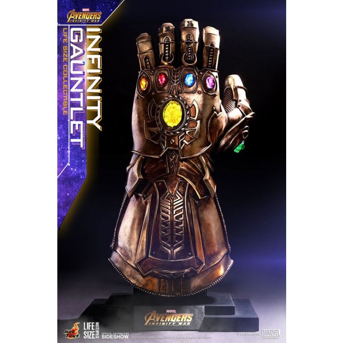 Hot Toys: Avengers Infinity War - Infinity Gauntlet 