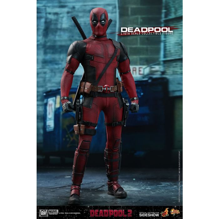 Marvel: Deadpool Movie 2 - Deadpool 1:6 scale Figure