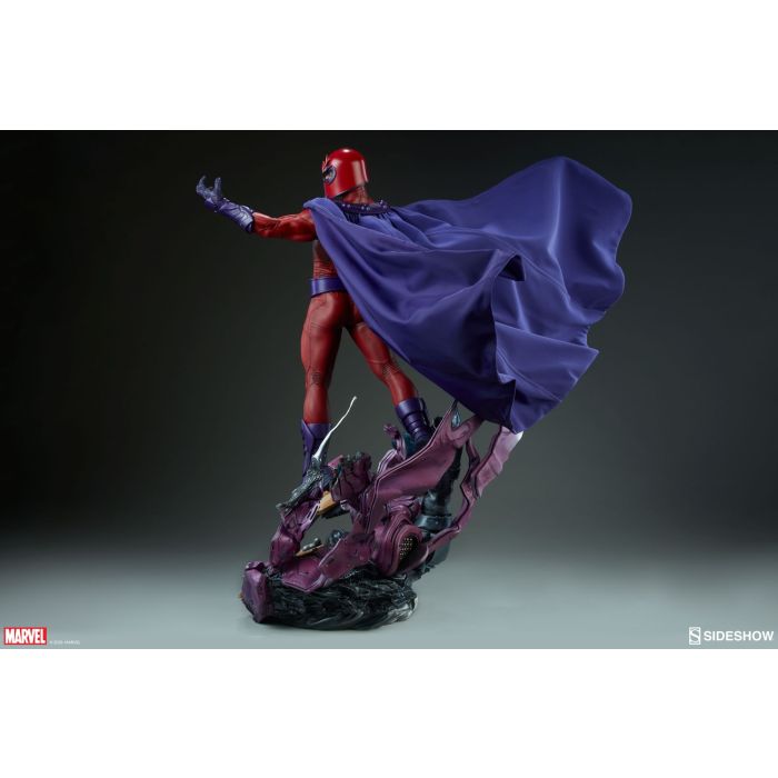 Marvel - Magneto Maquette