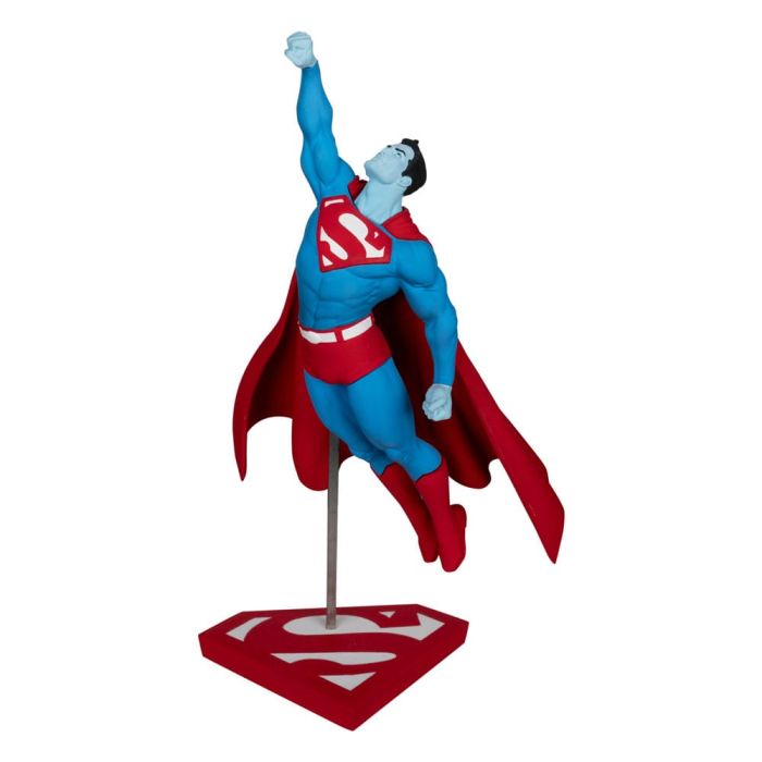 DC Direct Statue 1/10 Superman Red and Blue: Superman by Gary Frank Limited Edition 26 cm