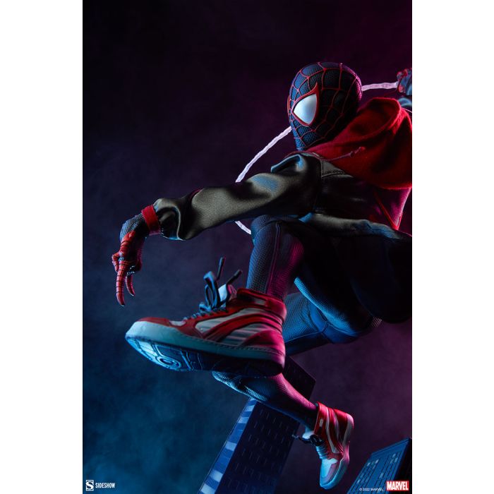 Miles Morales 1:4 Scale Statue - Sideshow Toys - Spider-Man Across the Spider-Verse