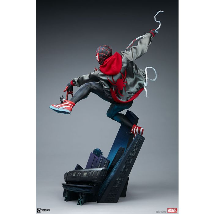 Miles Morales 1:4 Scale Statue - Sideshow Toys - Spider-Man Across the Spider-Verse